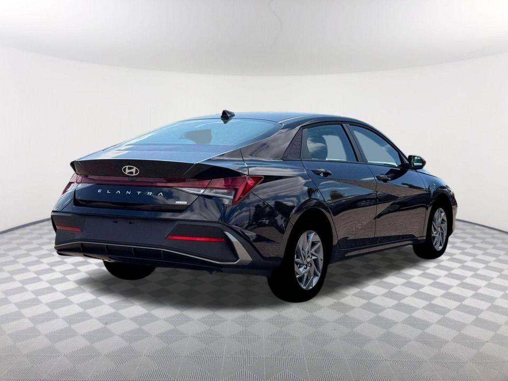 new 2026 Hyundai ELANTRA HEV car, priced at $23,685