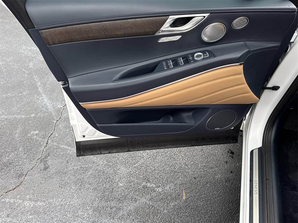 used 2024 Genesis GV80 car, priced at $50,991