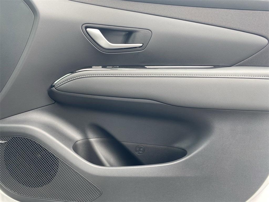 new 2024 Hyundai TUCSON Hybrid car, priced at $37,937