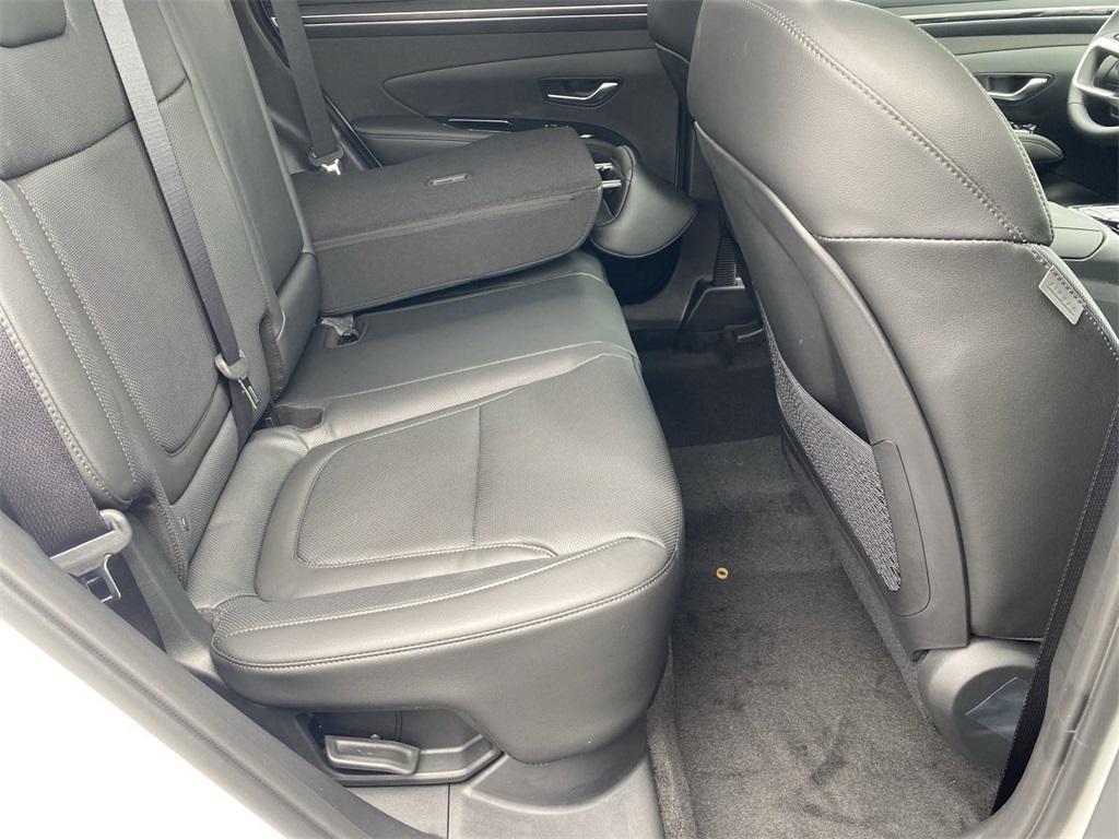 new 2024 Hyundai TUCSON Hybrid car, priced at $37,937