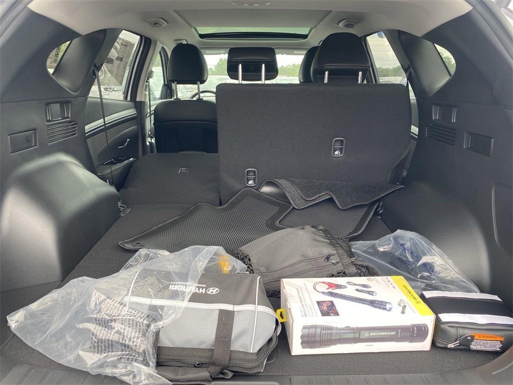 new 2024 Hyundai TUCSON Hybrid car, priced at $37,937