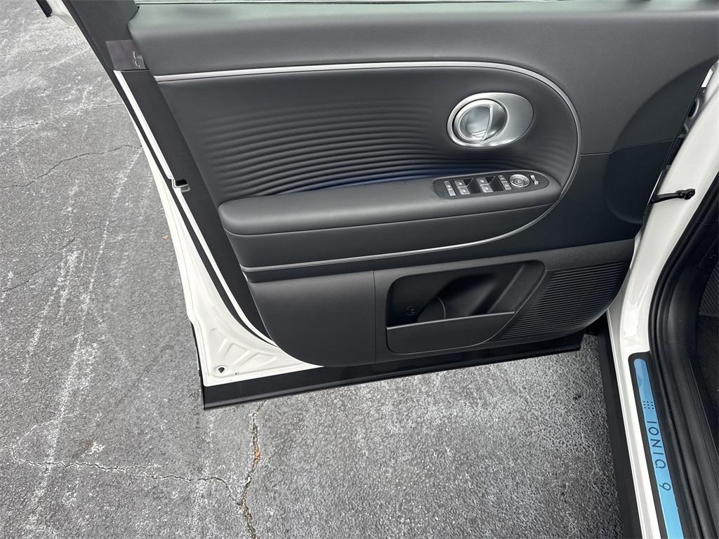 new 2026 Hyundai IONIQ 9 car, priced at $68,505