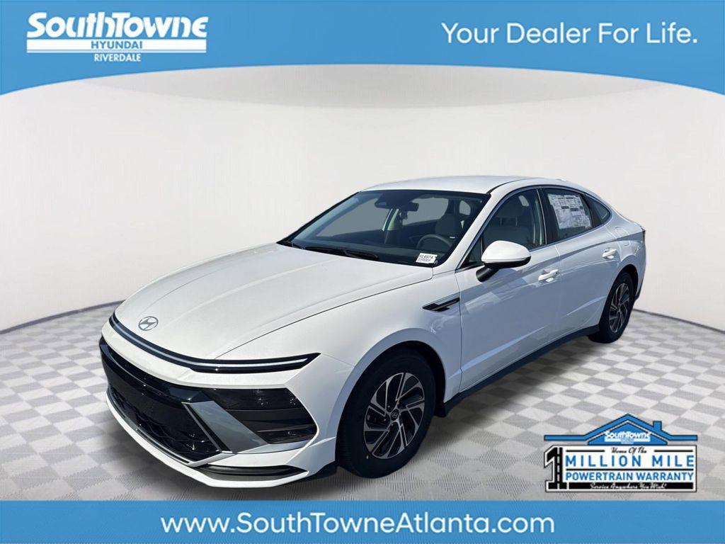new 2026 Hyundai Sonata Hybrid car, priced at $27,995