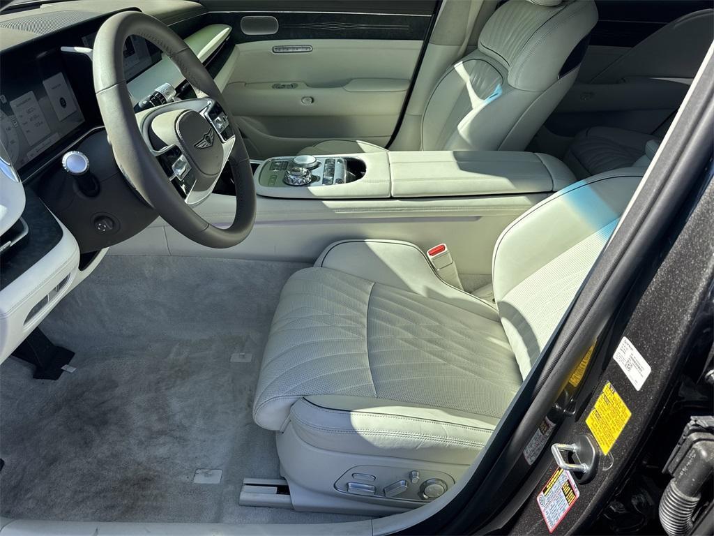 used 2023 Genesis G90 car, priced at $49,892