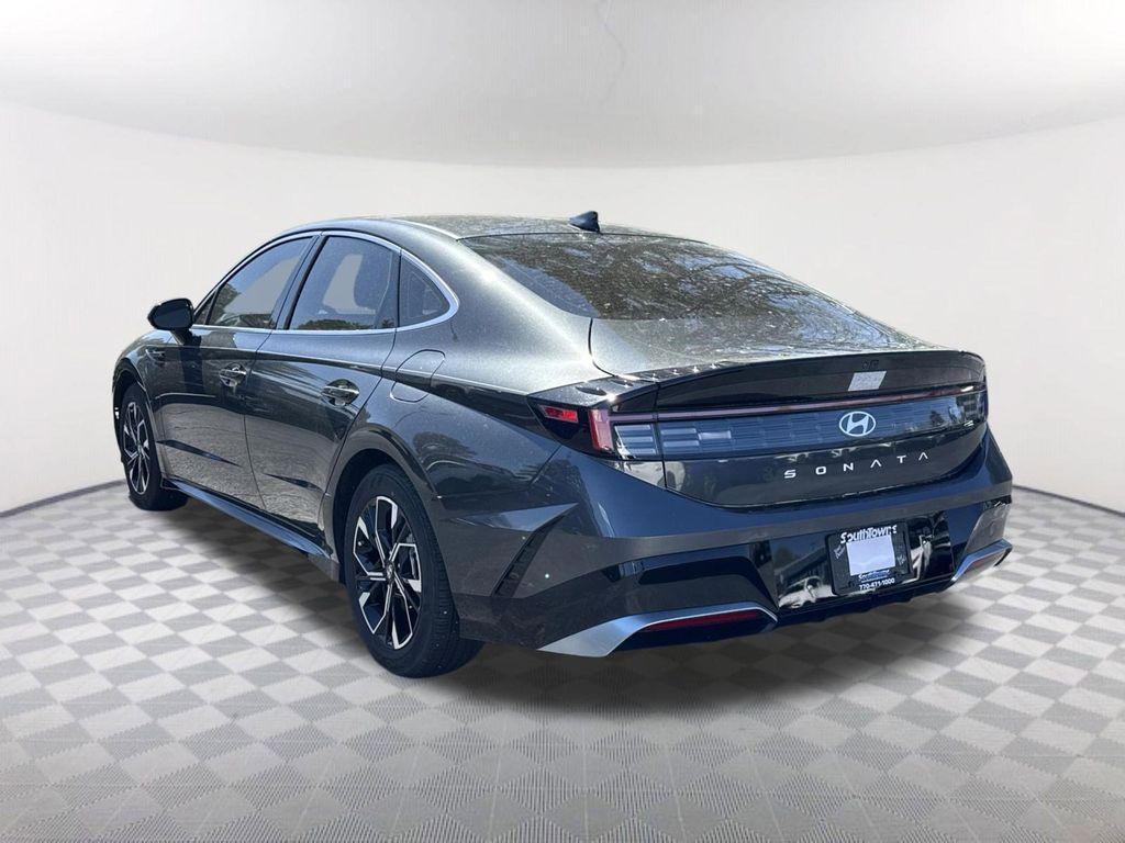 used 2025 Hyundai Sonata car, priced at $21,492