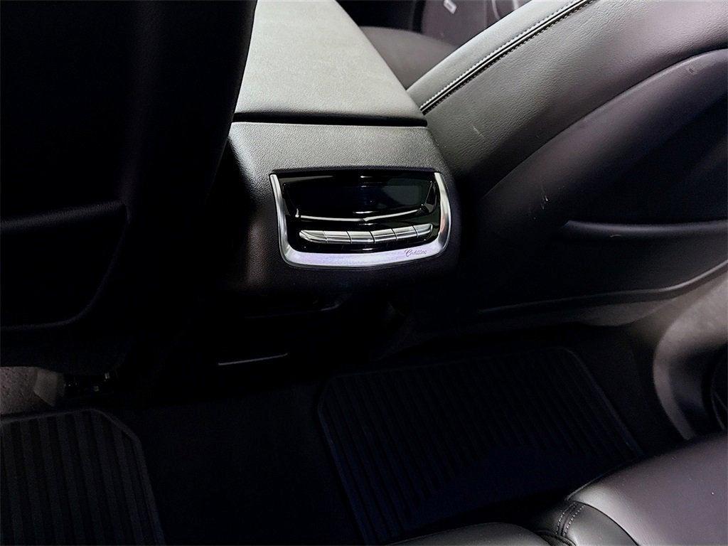 used 2024 Cadillac XT6 car, priced at $37,999