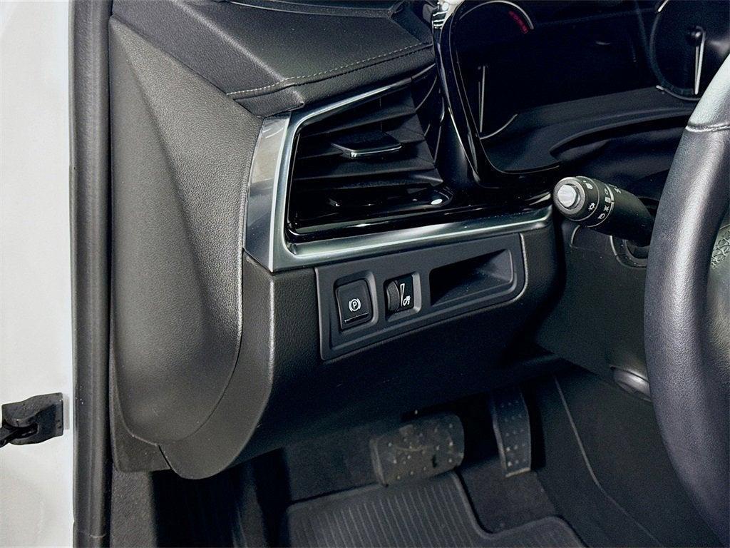 used 2024 Cadillac XT6 car, priced at $37,999