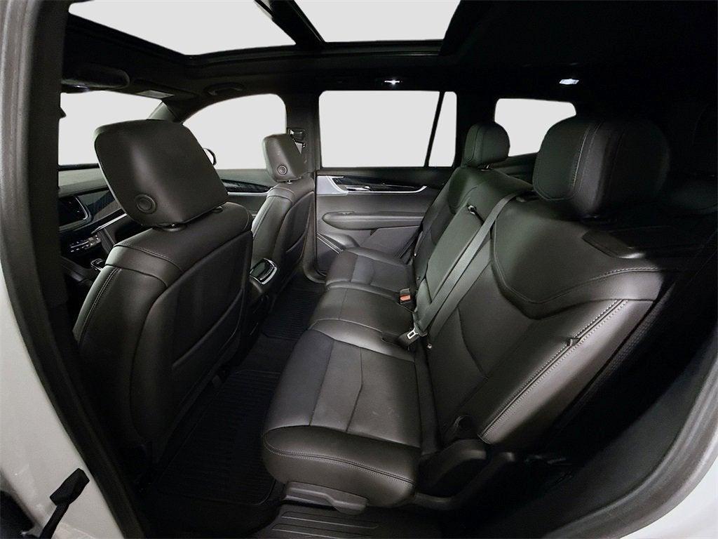 used 2024 Cadillac XT6 car, priced at $37,999