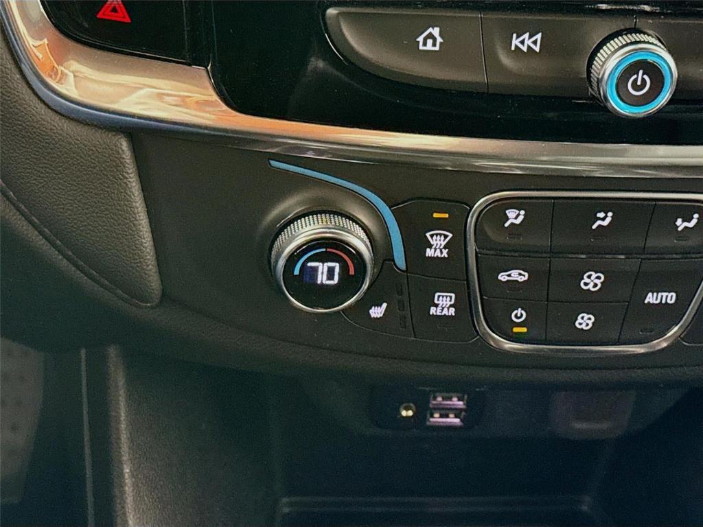 used 2023 Chevrolet Traverse car, priced at $31,997