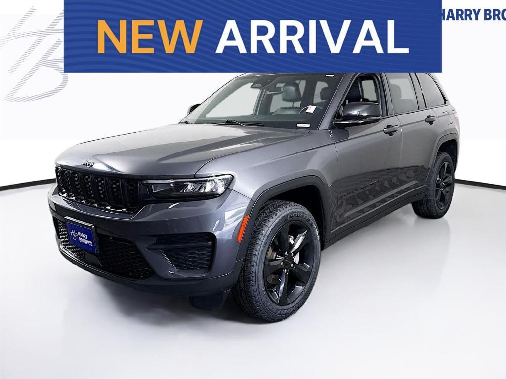 used 2022 Jeep Grand Cherokee car, priced at $25,347