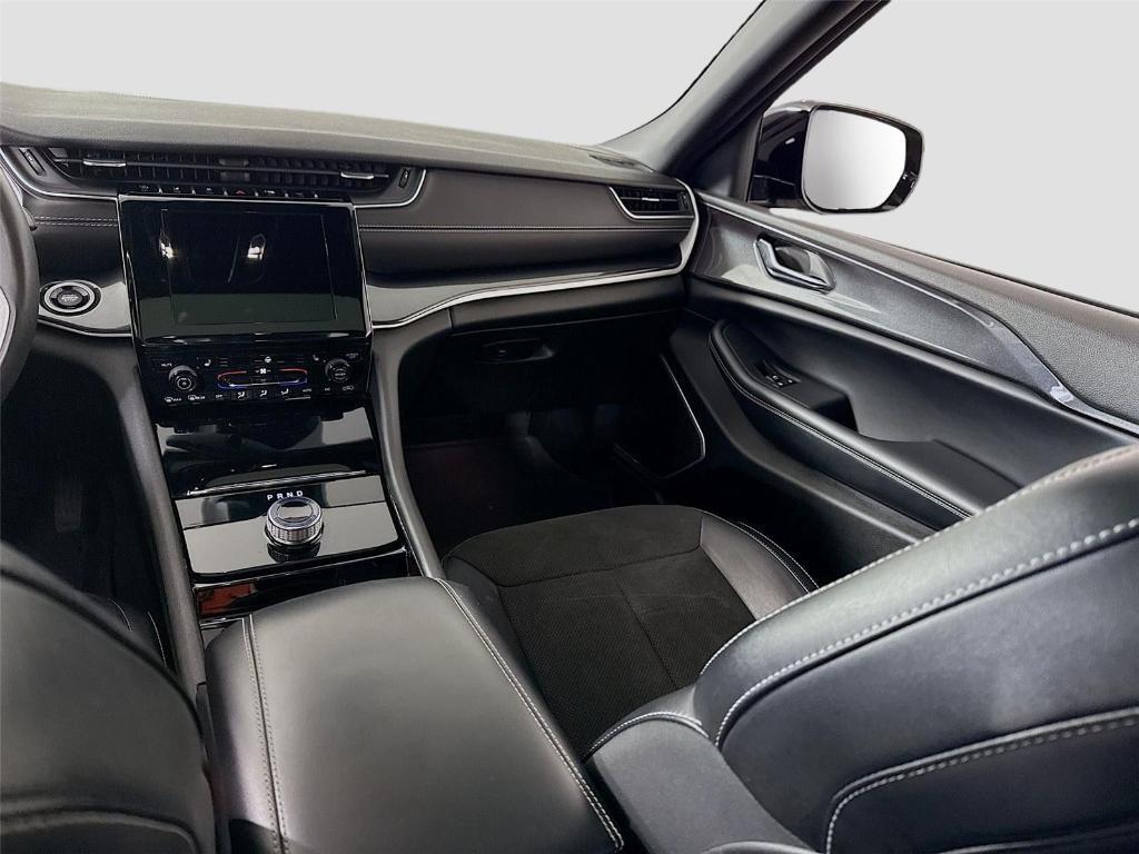 used 2022 Jeep Grand Cherokee car, priced at $23,997