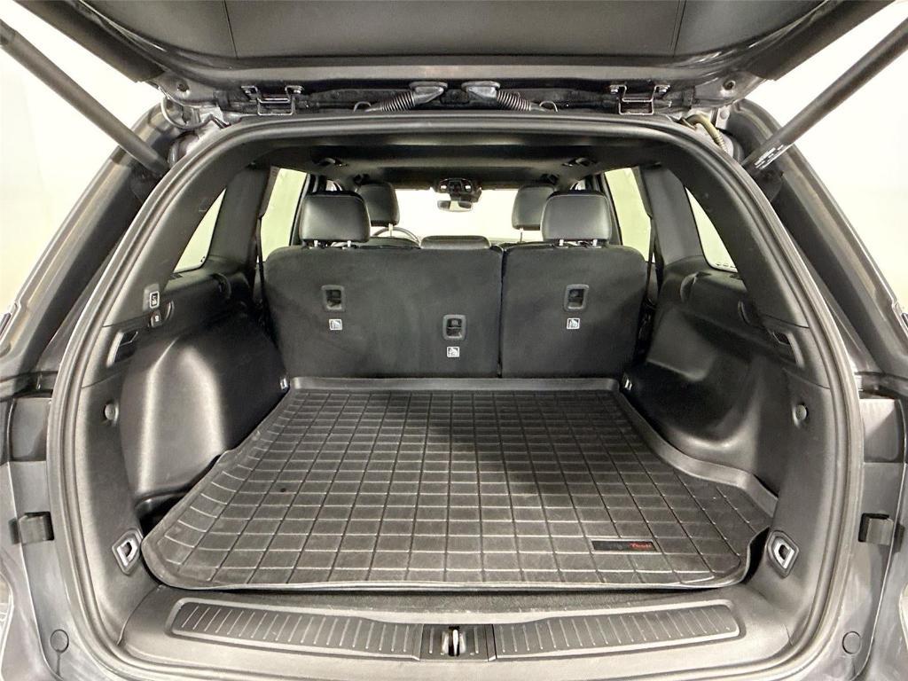 used 2022 Jeep Grand Cherokee car, priced at $23,997