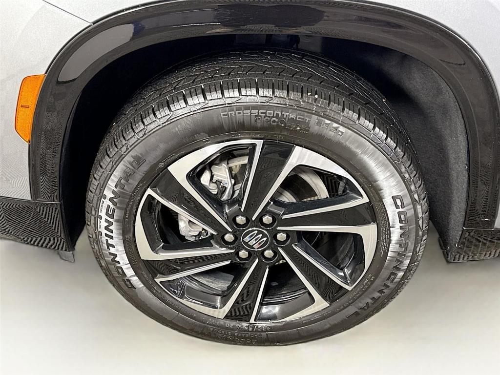 used 2025 Buick Enclave car, priced at $39,997