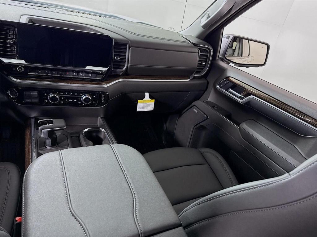 new 2026 GMC Sierra 1500 car, priced at $62,208