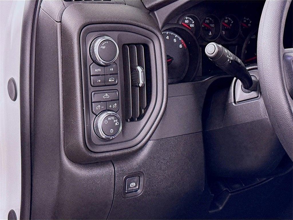 new 2026 GMC Sierra 1500 car, priced at $43,325