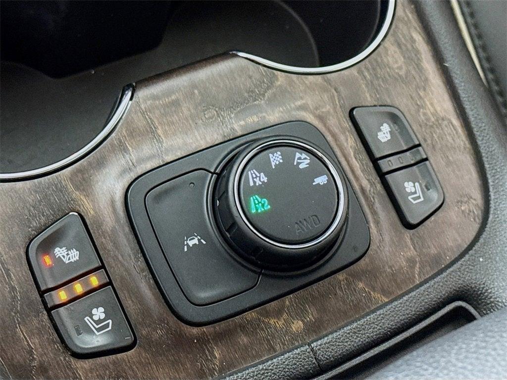 used 2022 GMC Acadia car, priced at $21,599