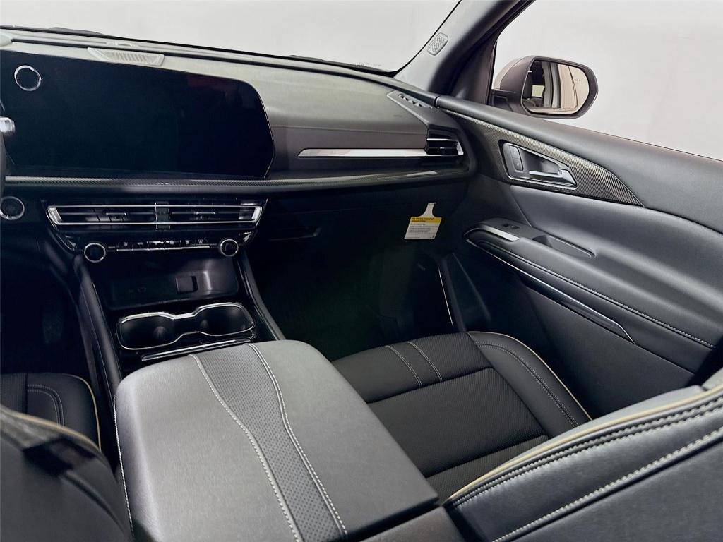 new 2026 Chevrolet Traverse car, priced at $58,825