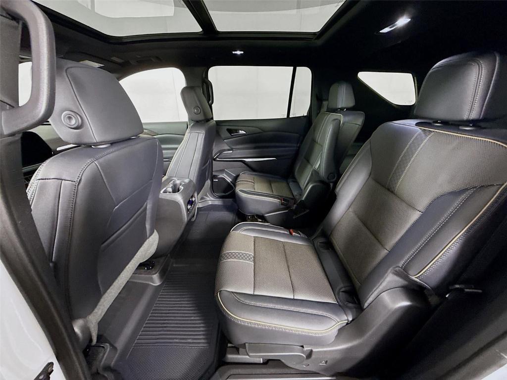 new 2026 Chevrolet Traverse car, priced at $58,825