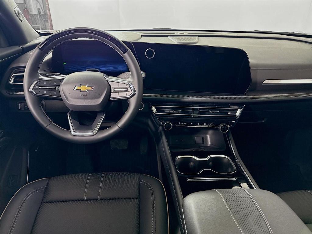 new 2026 Chevrolet Traverse car, priced at $58,825