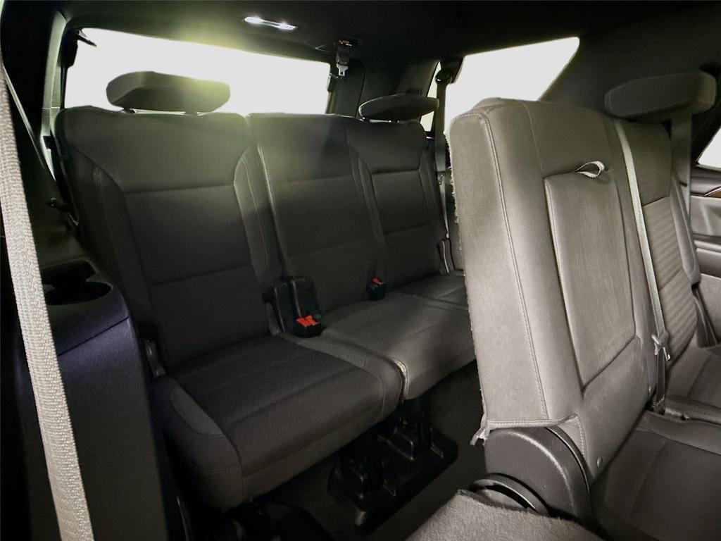 used 2024 GMC Yukon car, priced at $43,997