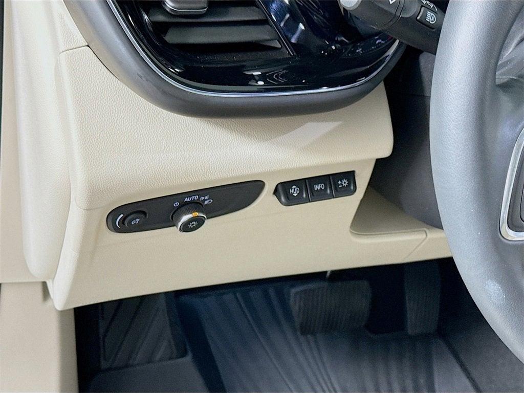 used 2023 Buick Envision car, priced at $30,699