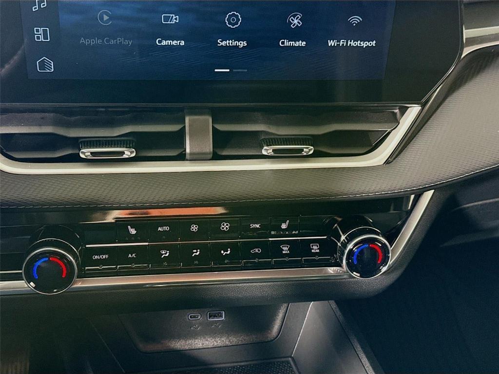 new 2026 Chevrolet Equinox car, priced at $34,858