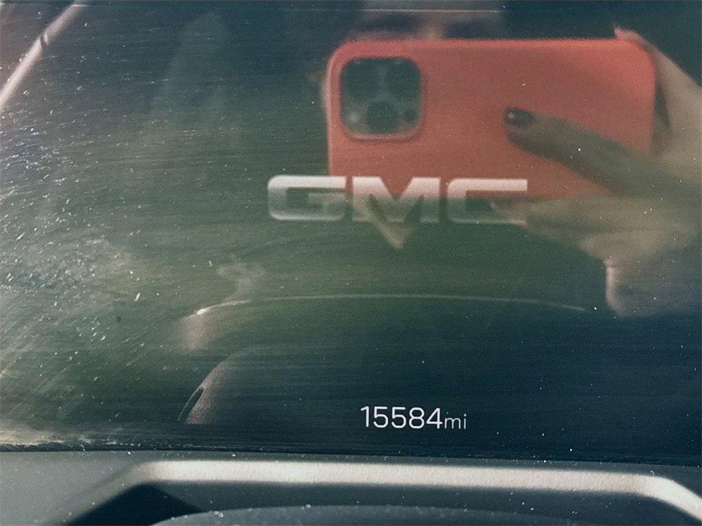 used 2025 GMC Acadia car, priced at $33,997