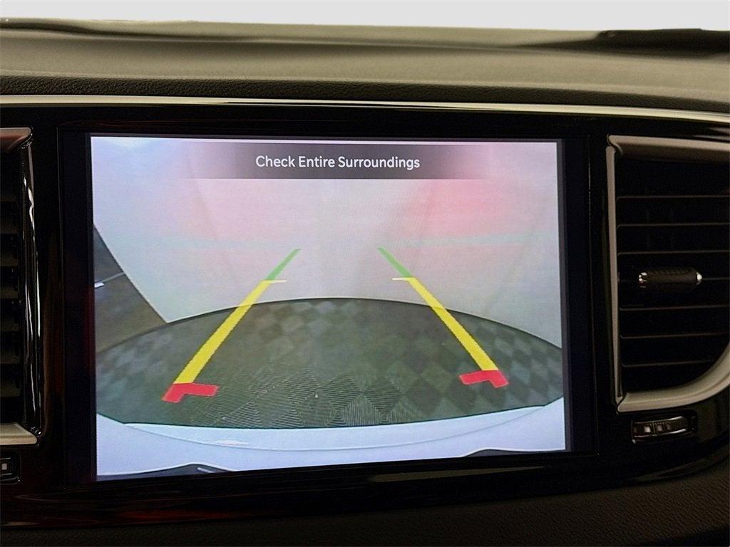 used 2024 Chrysler Pacifica car, priced at $27,597