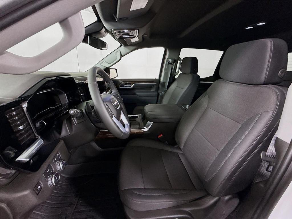 new 2025 GMC Sierra 1500 car, priced at $54,524
