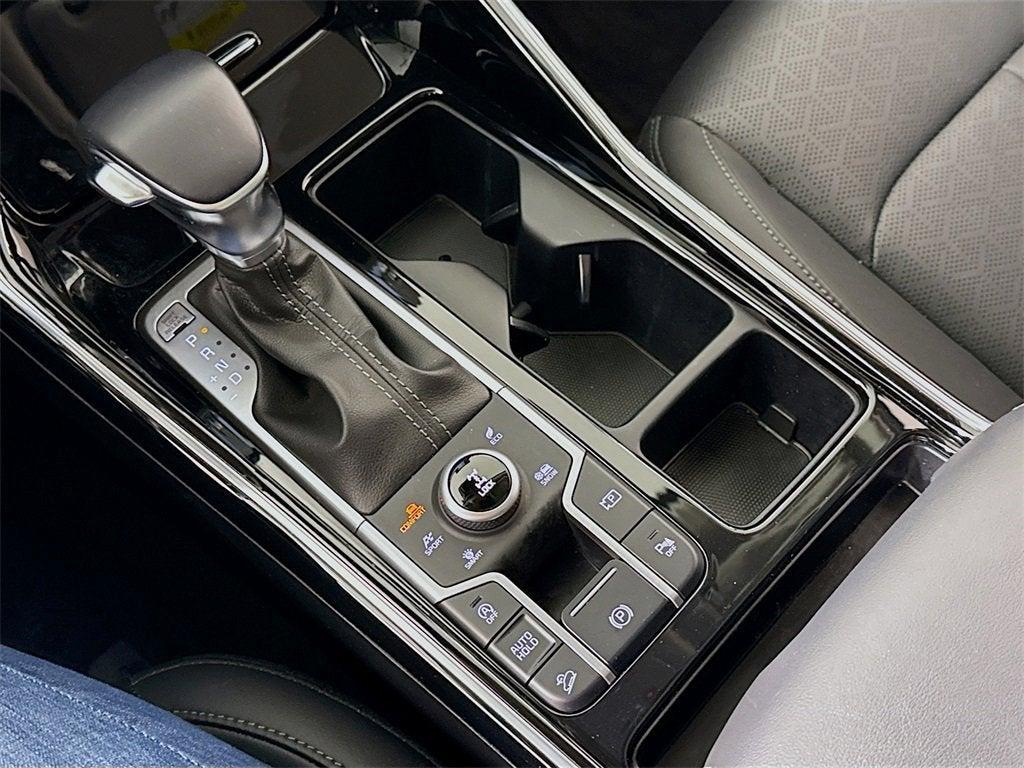 used 2023 Kia Sorento car, priced at $28,997