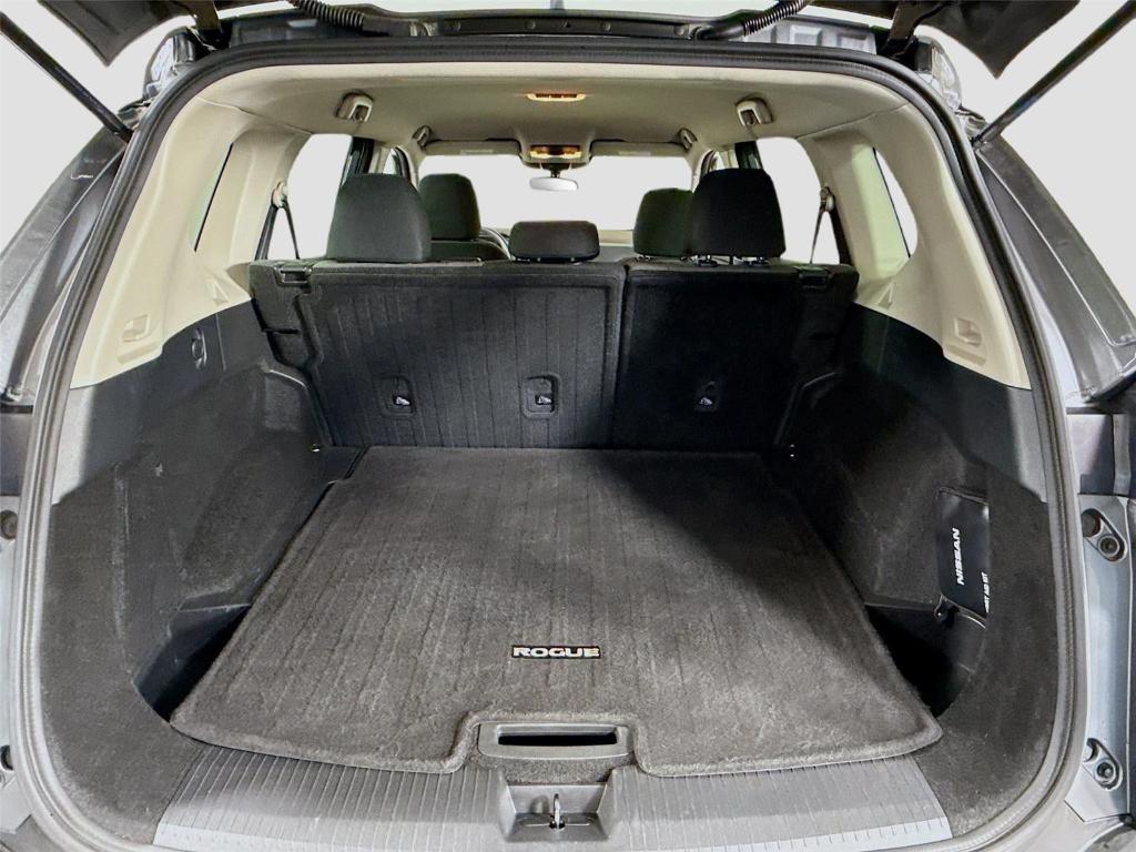 used 2021 Nissan Rogue car, priced at $19,297