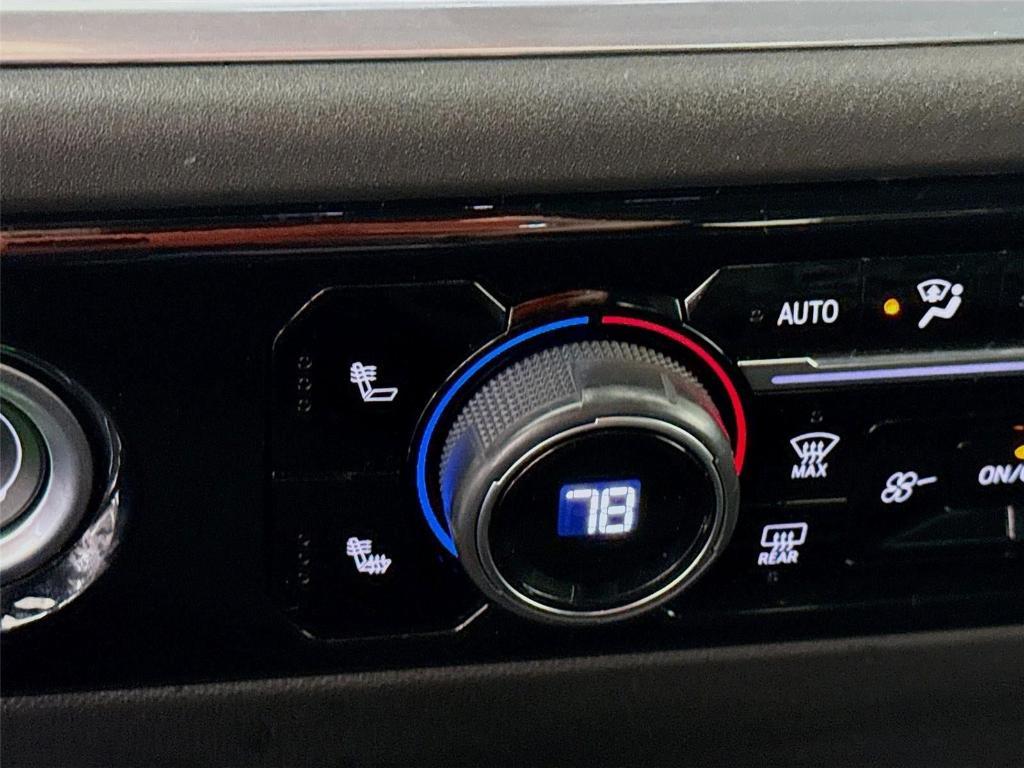 used 2022 Chevrolet Silverado 1500 car, priced at $33,997