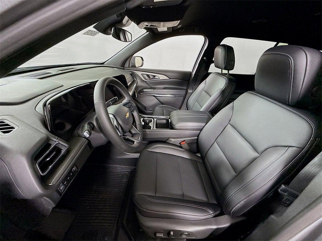 new 2026 Chevrolet Traverse car, priced at $42,221