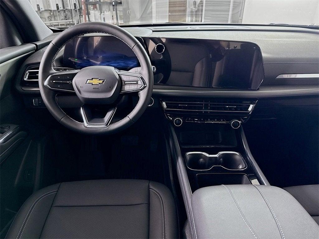 new 2026 Chevrolet Traverse car, priced at $42,221