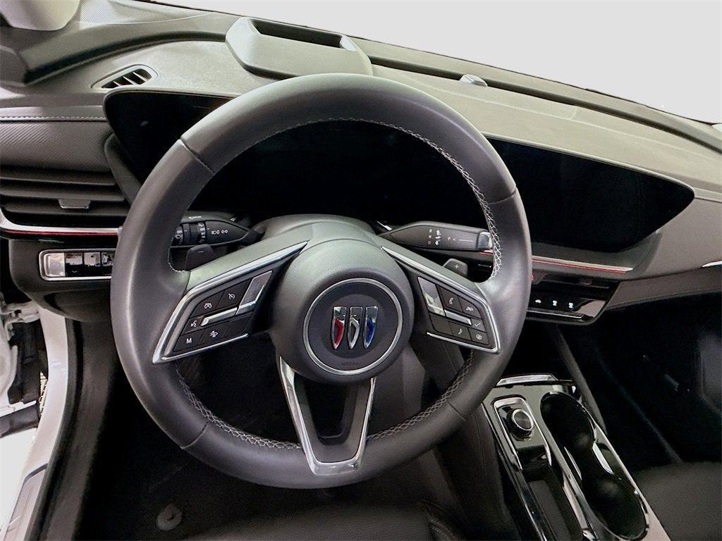 used 2025 Buick Envision car, priced at $26,997