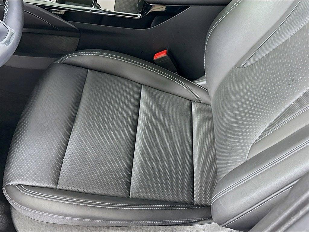 used 2025 Buick Envision car, priced at $26,997