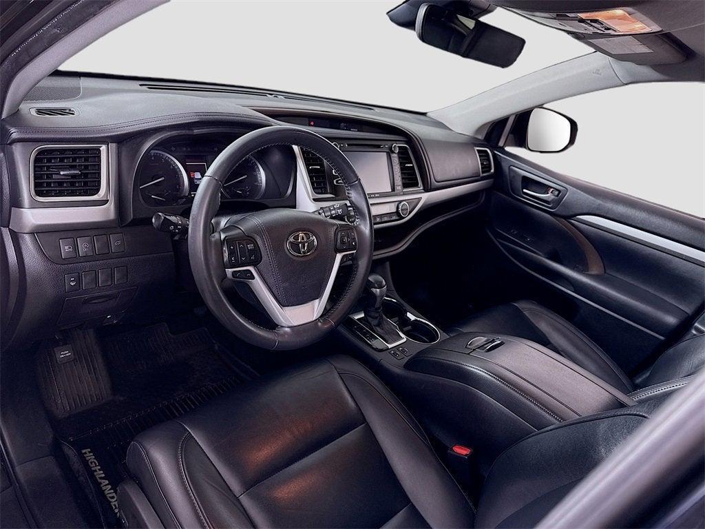 used 2019 Toyota Highlander car, priced at $22,997