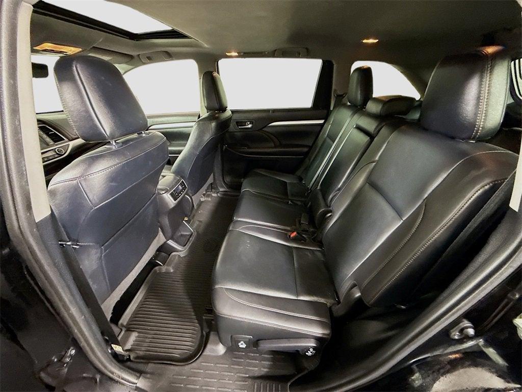 used 2019 Toyota Highlander car, priced at $22,997