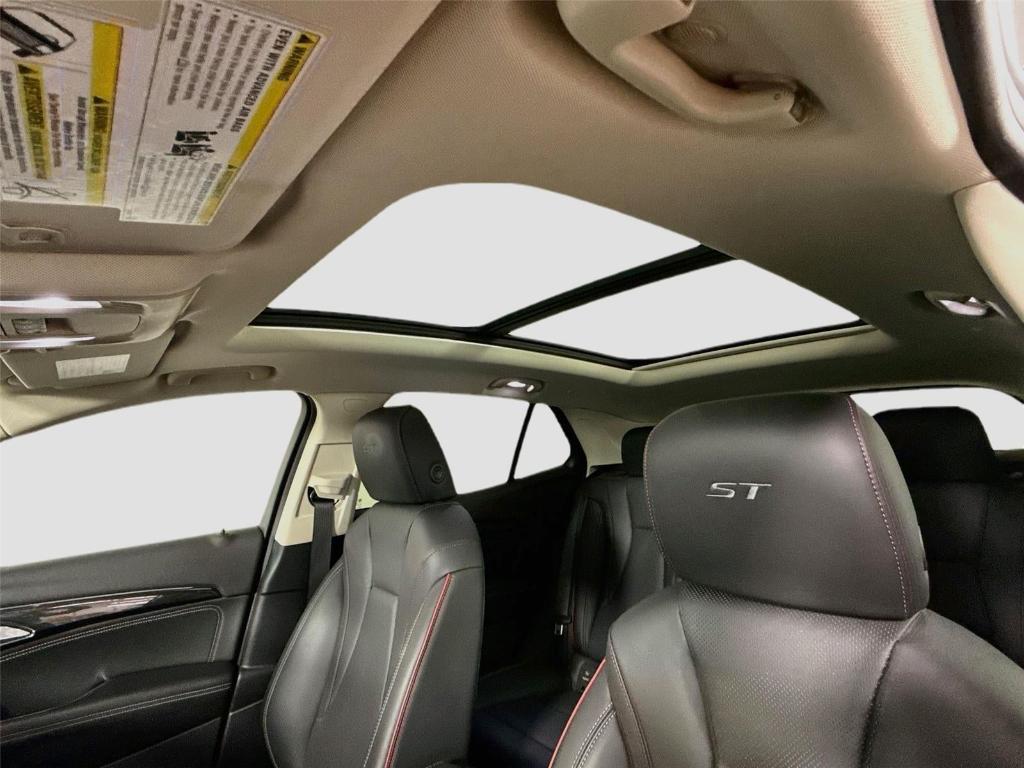 used 2023 Buick Envision car, priced at $26,997