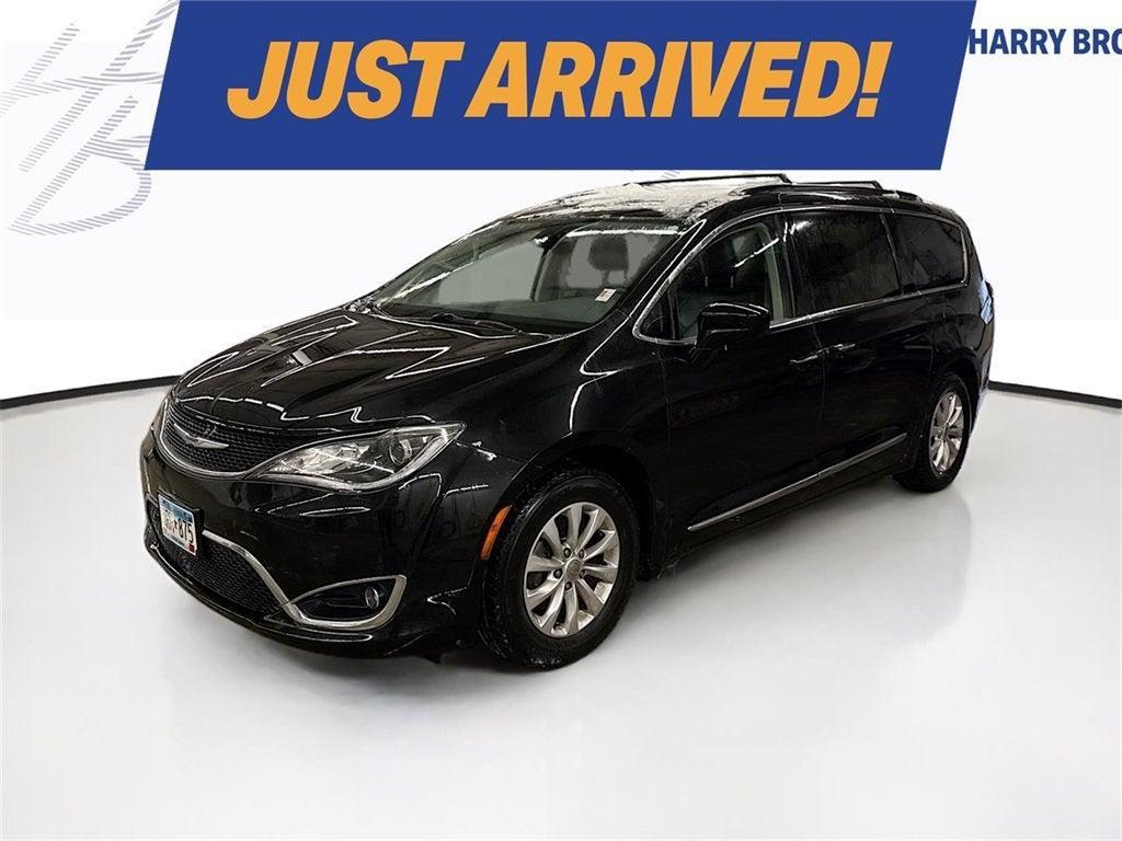 used 2017 Chrysler Pacifica car, priced at $10,997