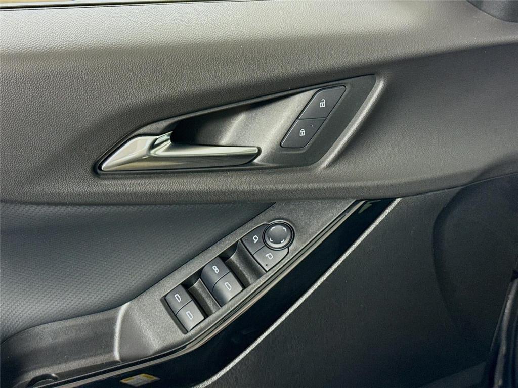 used 2025 Chevrolet Equinox car, priced at $22,697