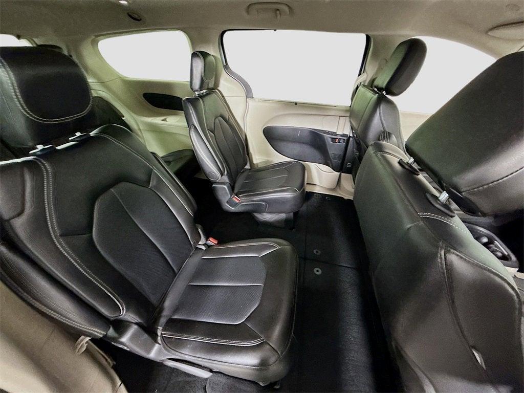 used 2024 Chrysler Pacifica car, priced at $27,997