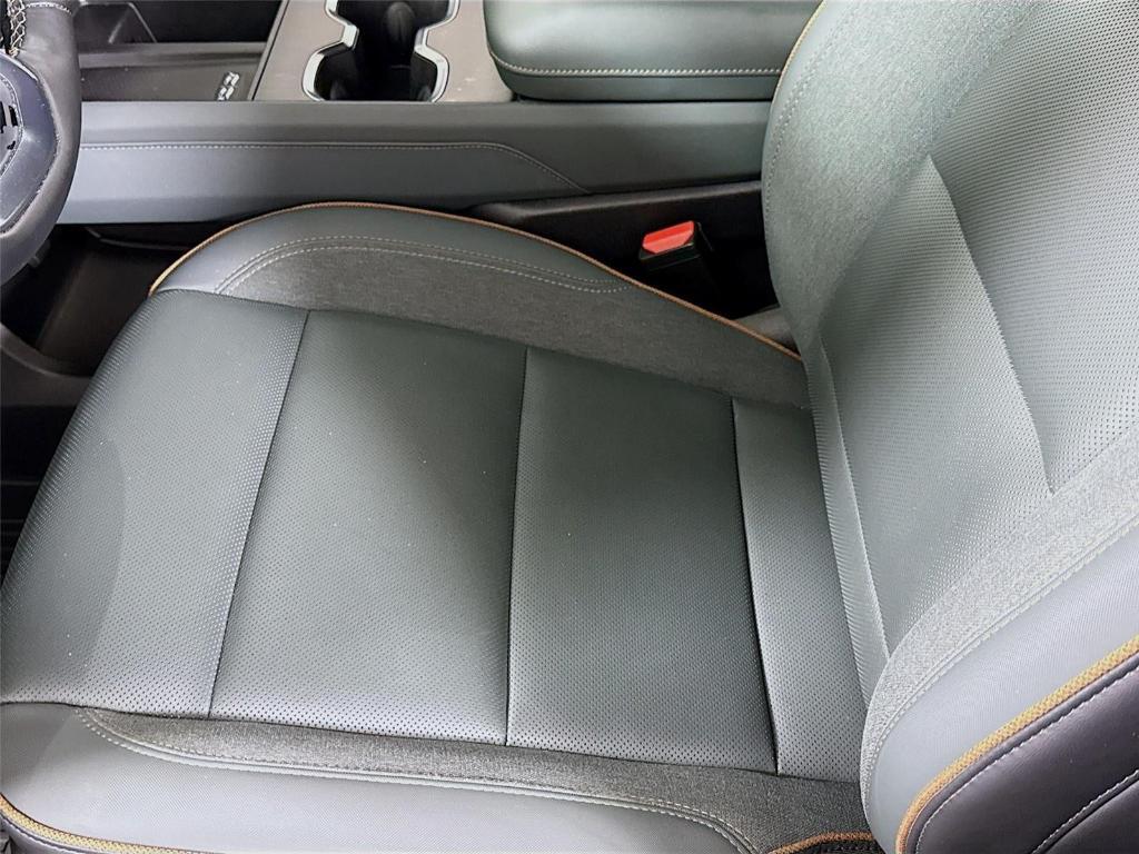 used 2024 GMC Acadia car, priced at $36,999