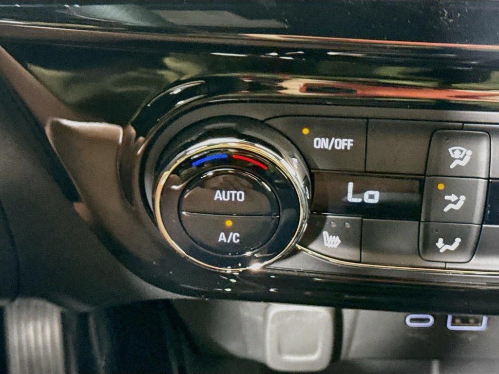 new 2026 Chevrolet Trax car, priced at $26,498