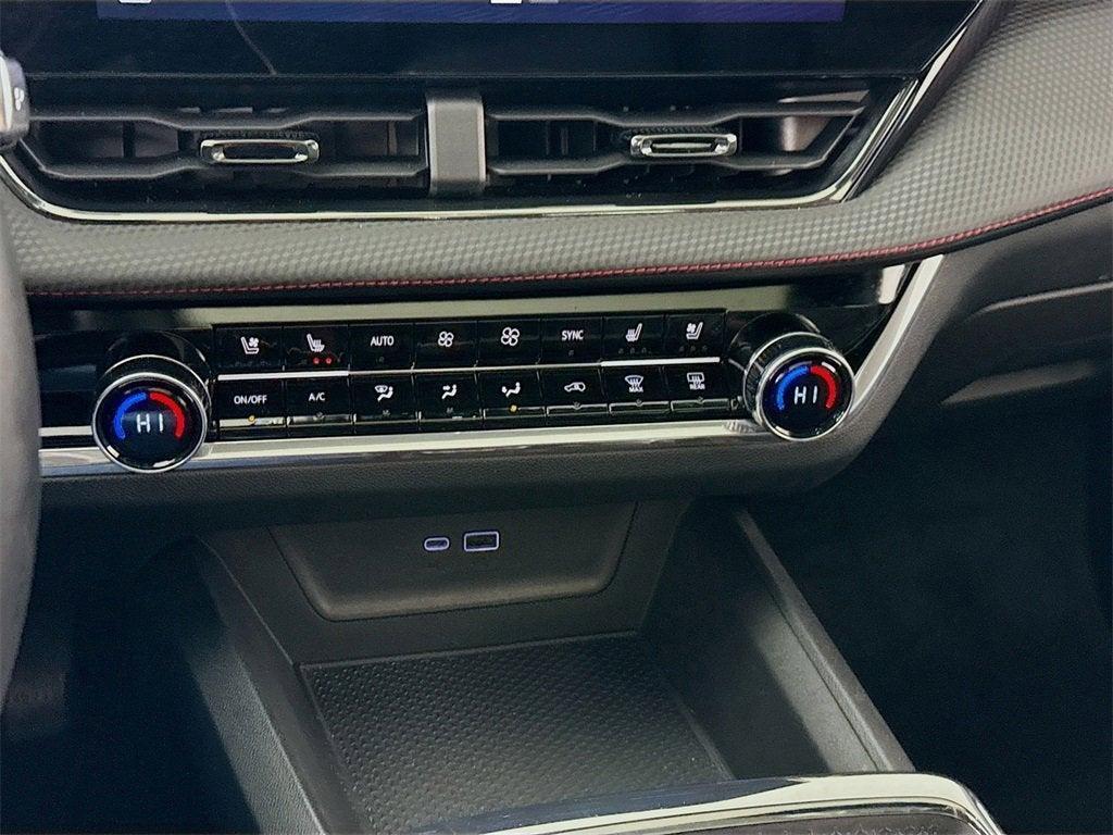 used 2025 Chevrolet Equinox car, priced at $31,297