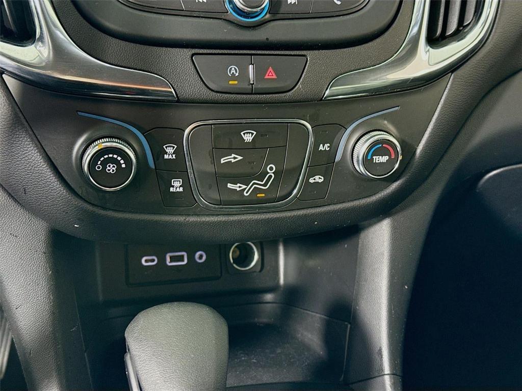 used 2022 Chevrolet Equinox car, priced at $10,997