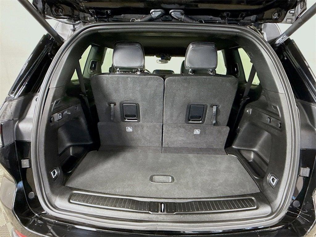 used 2024 Jeep Grand Cherokee L car, priced at $28,697