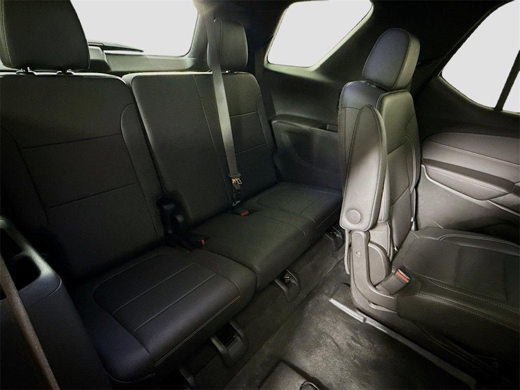 used 2022 Chevrolet Traverse car, priced at $22,999