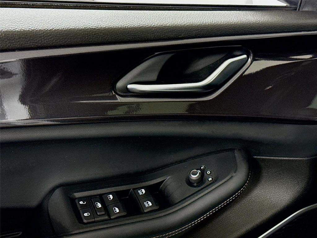 used 2022 Jeep Grand Cherokee L car, priced at $25,997