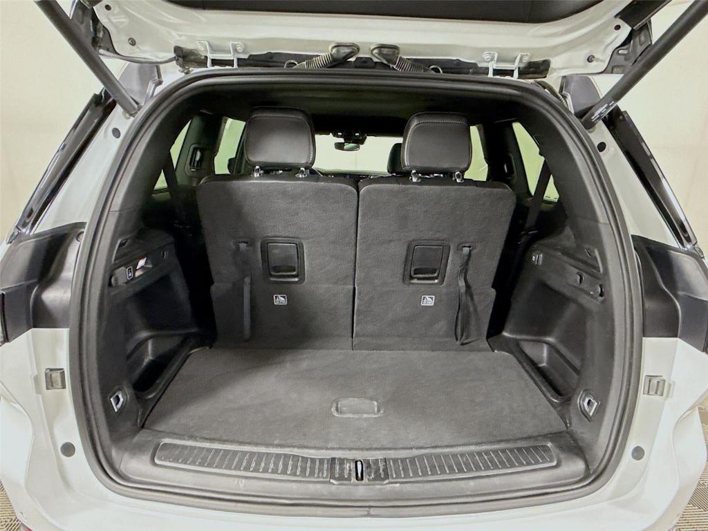 used 2022 Jeep Grand Cherokee L car, priced at $25,997